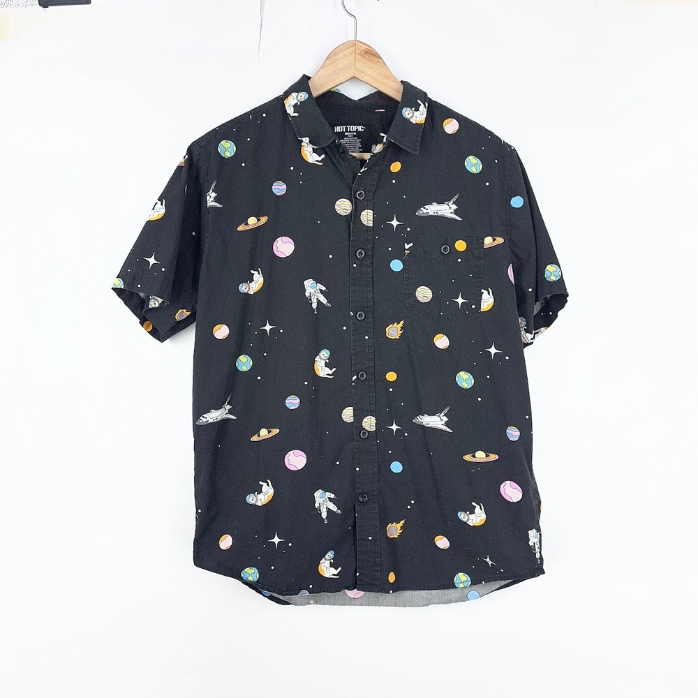 Hot Topic Mens Medium Space Cat Astronaut Planet Button Down Shirt Black Cotton